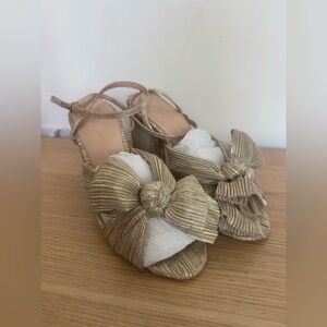 Loeffler Randall Camellia Platinum Pleated Bow Heel, size 7